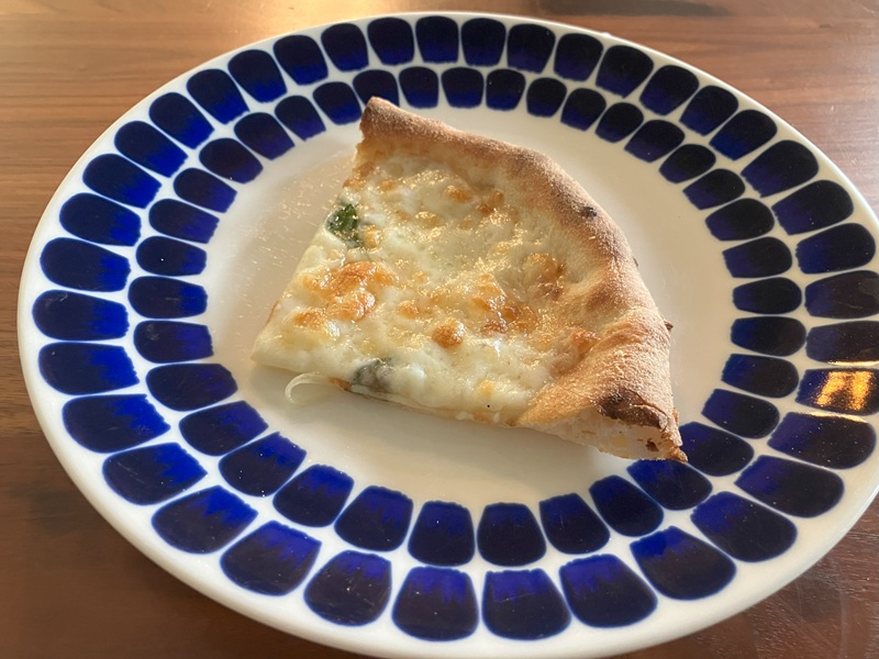 PIZZERIA AL CENTRO「ビアンカノルマーレ」を食べてみた