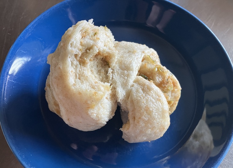 fuai「パクチーチキンまん」