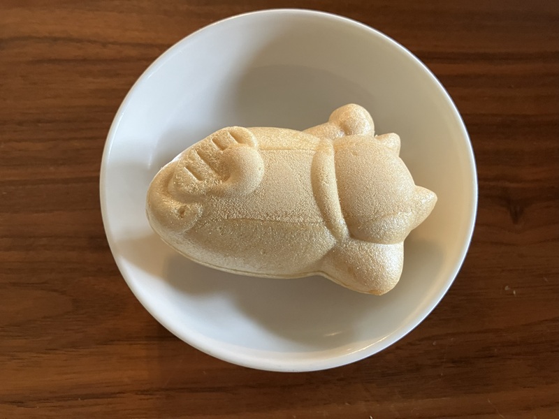 白樺の「たらふくもなか」後ろ姿