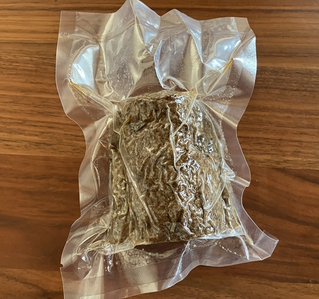 わざわざ「砂糖も卵もバターも使わないシュトレン」