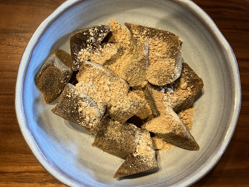 本多屋の黒糖わらび餅